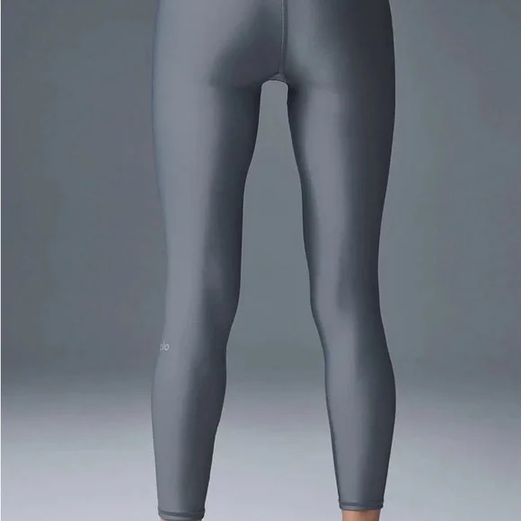 ALO Yoga High-Waist Airlift Leggings - Picture 5 of 10